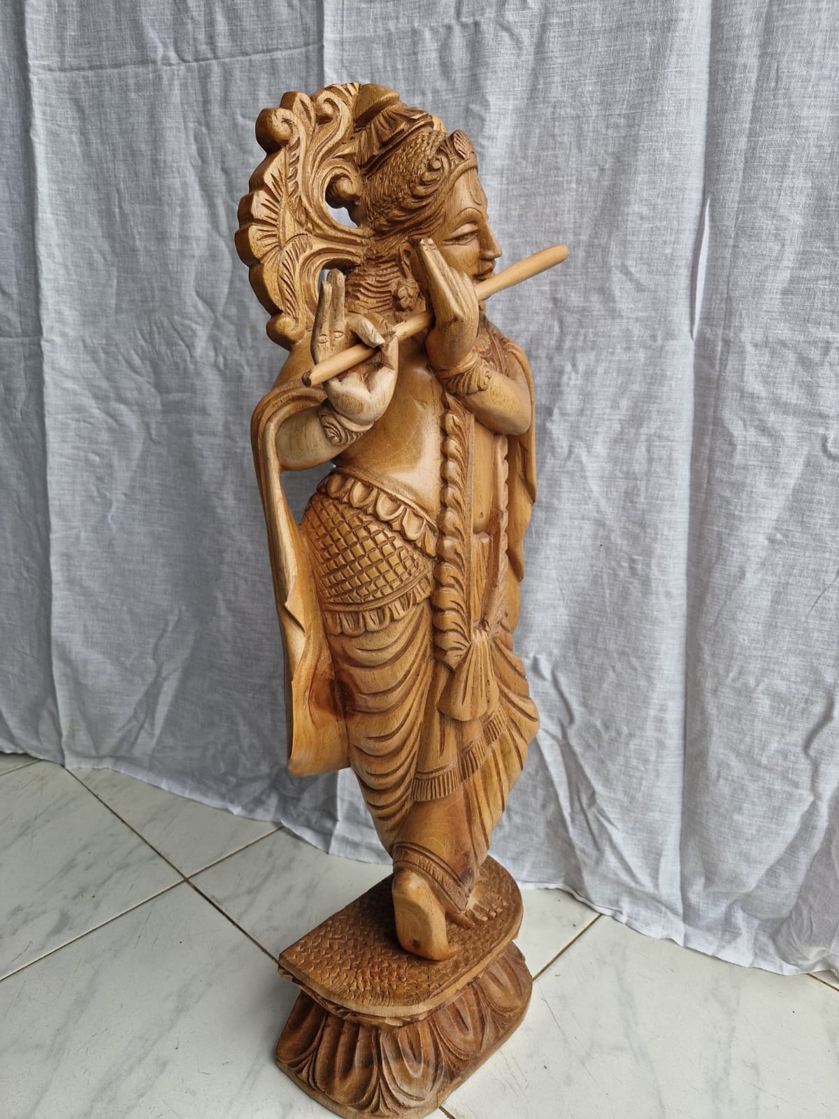 Handcrafted Wooden Krishna Statue – Flute Playing Lord Krishna Sculpture